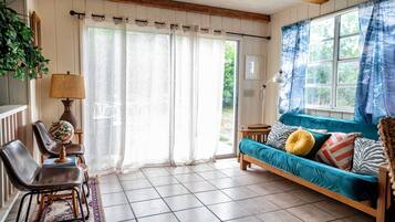 Smart TV, books, offices