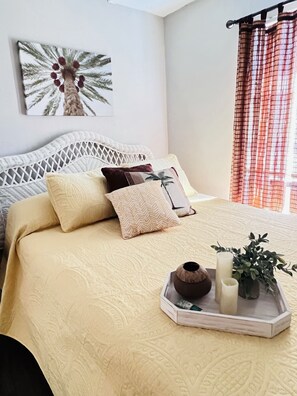 2 bedrooms, desk, iron/ironing board, WiFi