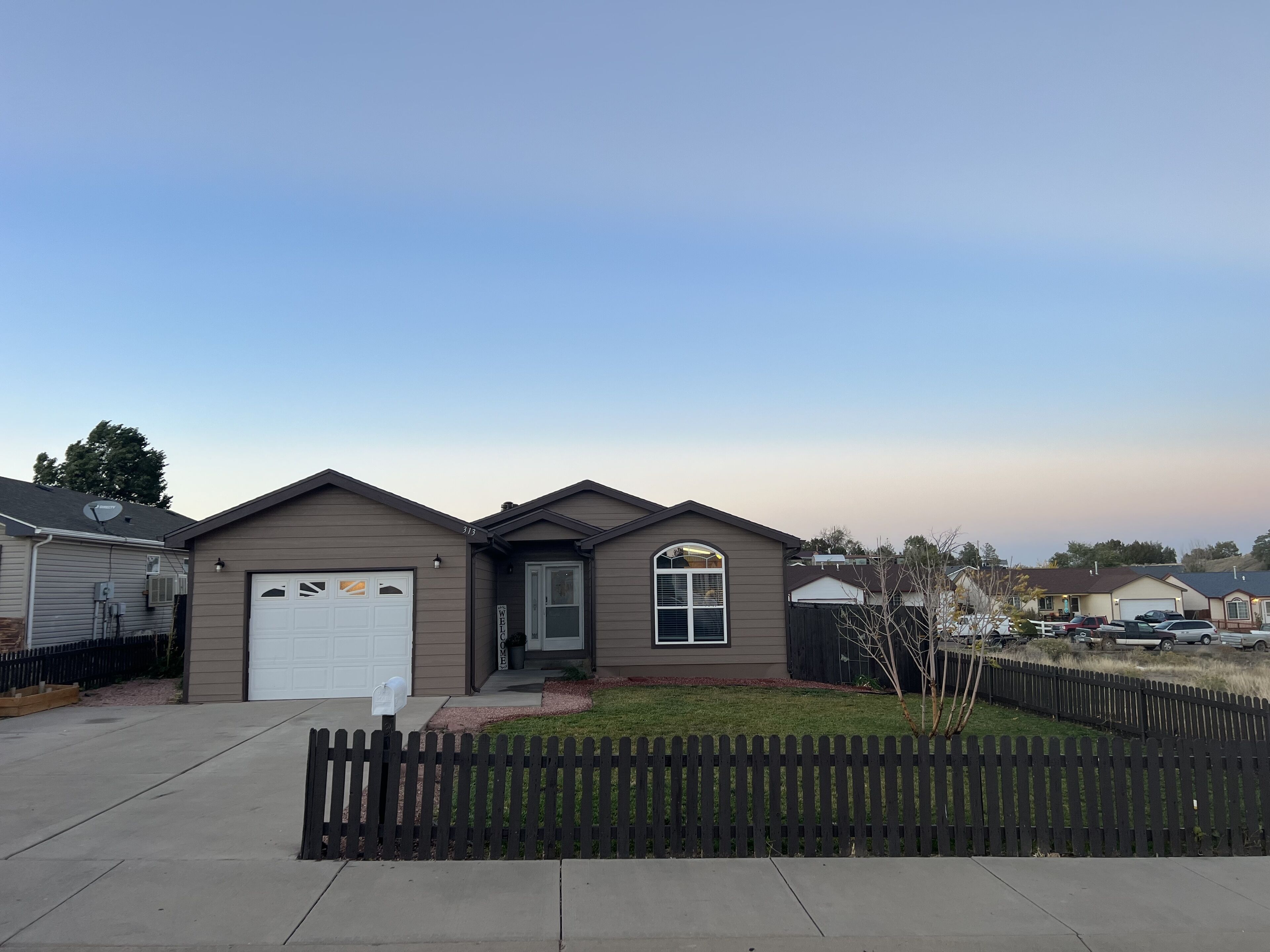 3 bedroom 2 bath 1 car garage home 