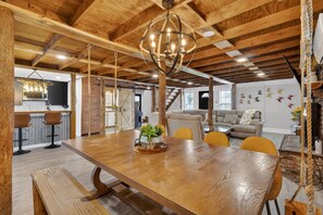 Interior - Cozy barn-house retreat w/hot tub 20 minutes to Nashville (Joelton)