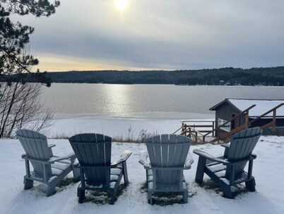 Private Beach | Hot Tub | Sunny | 3 BDR Cottage