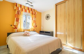 3 habitaciones, wifi gratis y ropa de cama 