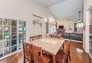 Dining - Near Beaches (Tarpon Springs)