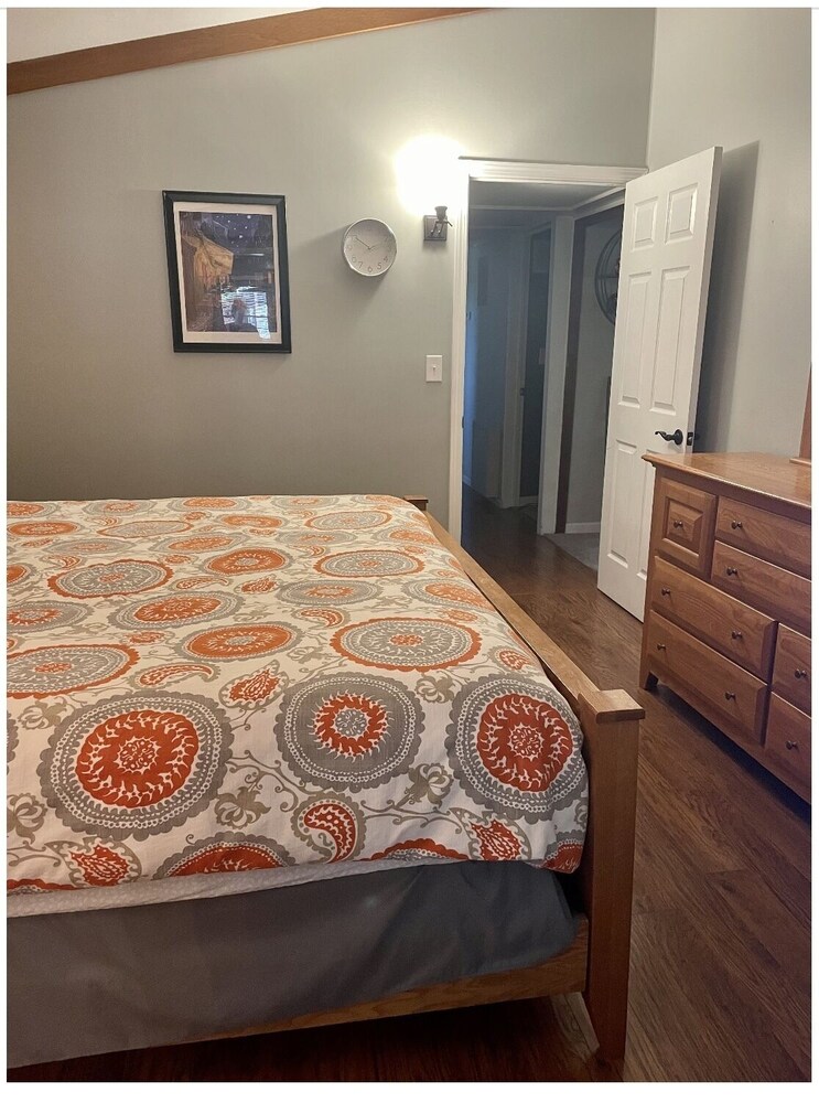 Cozy 3 bed, 2 bath home close to historic downtown Hannibal Hannibal