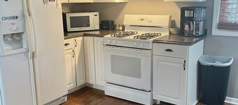 Cozy 3 bed, 2 bath home close to historic downtown Hannibal