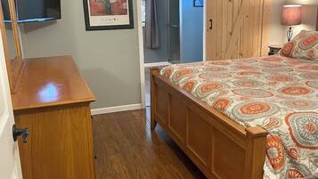 3 chambres, bureau, fer et planche à repasser, Wi-Fi gratuit