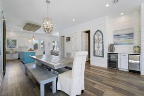 独立别墅, 多张床 | 客房内用餐