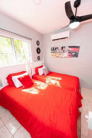 2 habitaciones y caja de seguridad en la habitación 