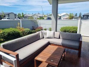 Property grounds - Kaituna Villa close to beaches, vineyards and 3km to town centre (Napier)