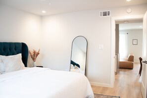 1 chambre, fer et planche à repasser, lit parapluie, Wi-Fi gratuit