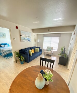 Living area - Beautiful Oasis 2/2 with free wi-fi & parking! (Centennial)