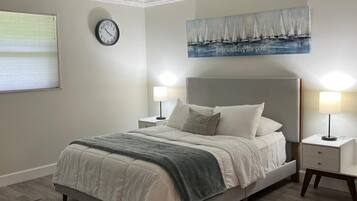 1 Schlafzimmer, Schreibtisch, BĂŒgeleisen/BĂŒgelbrett, kostenloses WLAN