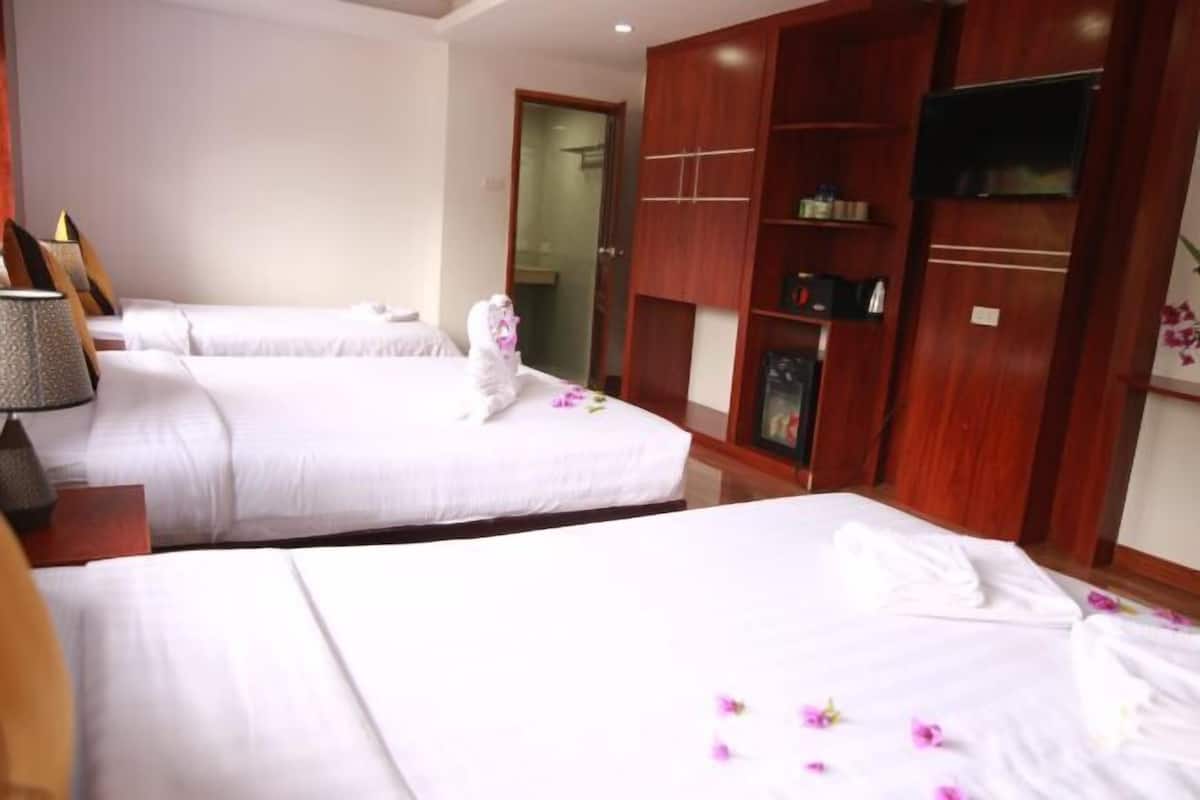 1 bedroom, minibar, in-room safe, desk
