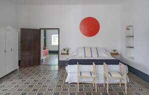 4 bedrooms, free WiFi, bed sheets