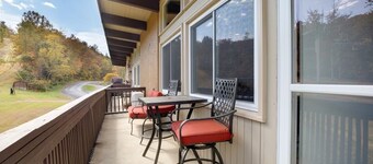 Double the Condo, Double the Fun! | Ski slope side & Mountain views | Vaulted ceilings!