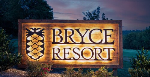 Woodland Condo | Minutes from Bryce Resort!