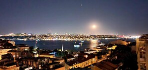 View from property - Breathtaking Bosphorus View Apartment in Cihangir (Istanbul)