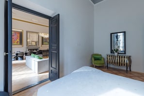 Signature Apartment | 3 bedrooms, iron/ironing board, free WiFi, bed sheets - Cavour 83 Prestige House (Florence)