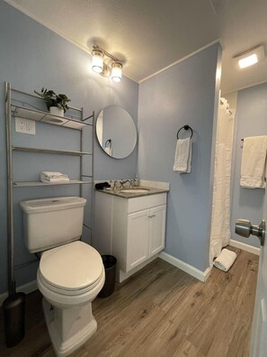 Suihku, hiustenkuivaaja