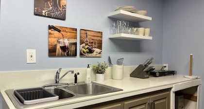 Rejuvenation Cottage -Wine Country Tranquility