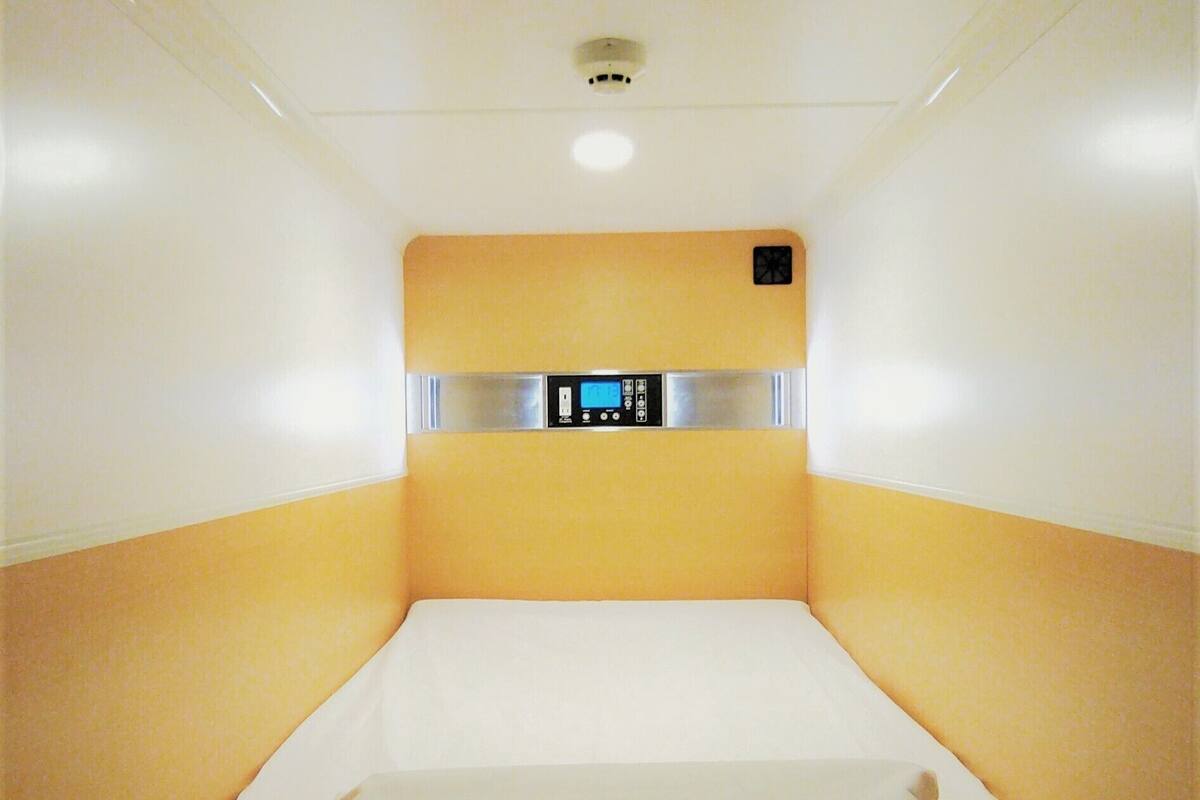 Single Room | WiFi (free), bed sheets