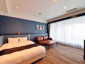 Deluxe Double Room, Non Smoking, Main Building | Down comforters, blackout drapes, free WiFi, bed sheets - LCGORYOKAKU HOTEL (Hakodate)