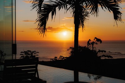 Modern Gem, All Glass, World Class Ocean Views!