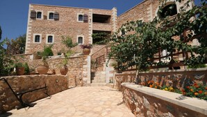 Balcony - 90m Double Room Maisonette With Valley, Mountain and sea View (Apokoronas)
