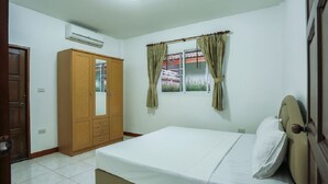 House, 1 Bedroom, Accessible, Smoking - Lovely House Near Chalong Pier With Access to Large Swimming Pool Shop Centre (Rawai)