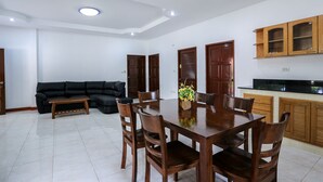Casa, 3 quartos, acessível, para fumantes | Opções para refeição