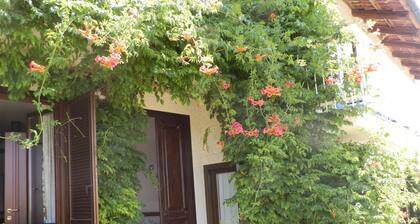 Ca der Forn the Bread Oven House in Cascina Bricchetto Langhe - Italy