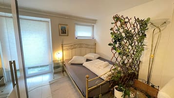 Apartment, 1 Bedroom, Accessible, Smoking | 1 bedroom