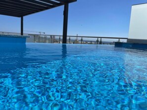 Pool - Happy Penthouse Limassol (Limassol)