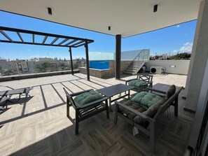 Property grounds - Happy Penthouse Limassol (Limassol)