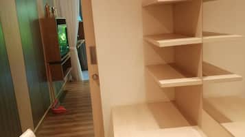 Condo, Multiple Bedrooms, Accessible, Smoking | 1 bedroom