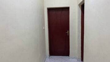 Room, 6 Bedrooms, Accessible, Smoking | Floor plan