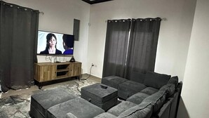 Departamento, 2 habitaciones, balcón, vista al jardín | Sala de estar