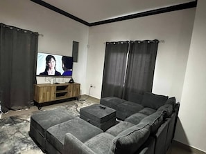 Apartment, 2 Bedrooms, Balcony, Garden View | Living room