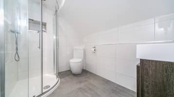 Apartamento, 1 habitación, vistas a la ciudad | Baño
