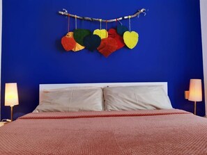 1 bedroom, iron/ironing board, travel crib, bed sheets - App Alex, Estoril Beach - Step Away From the sea Free Wifi (Boa Vista)