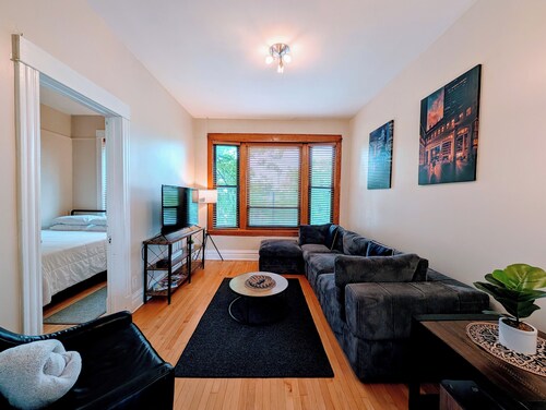 The Roscoe Village Brownstone
