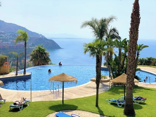 Adosado con Piscina a 5 Minutos de la Playa
