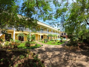 Front of property - Hanbee's Resort Puerto Princesa Palawan (Puerto Princesa)