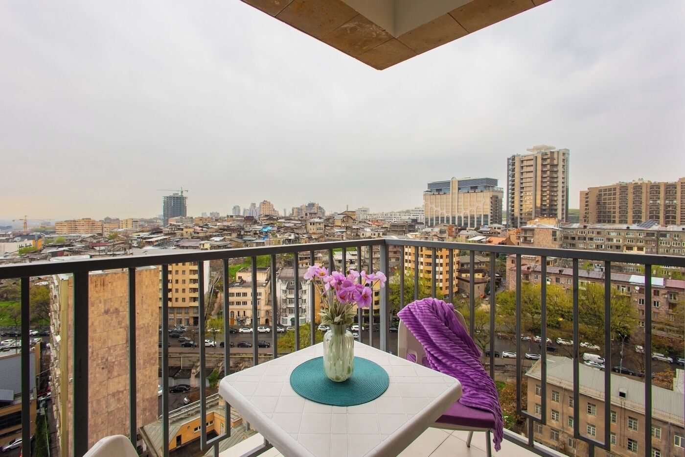 อีโคโนมีอพาร์ทเมนท์ | วิวจากห้องพัก