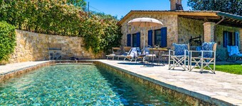 Holiday villa with private pool & air conditioning near Todi