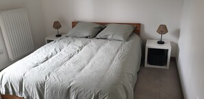 1 chambre, chambres insonorisées, fer et planche à repasser, Wi-Fi