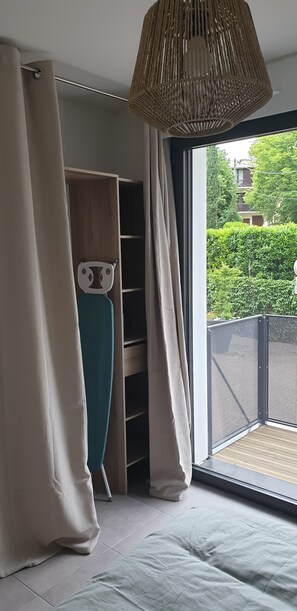 1 bedroom, soundproofing, iron/ironing board, WiFi