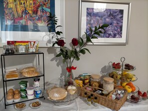 Buffet breakfast for a fee on weekends - Azafrán Consuegra Casa Rural (Consuegra)