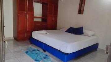 Ropa de cama de alta calidad y wifi gratis