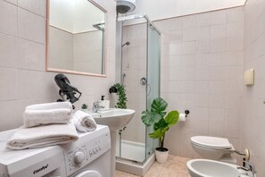 Bathroom - IzzHome Escape (Villa San Pietro)